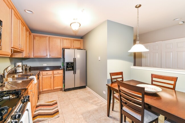 Building Photo - 9440 S 51st Ave