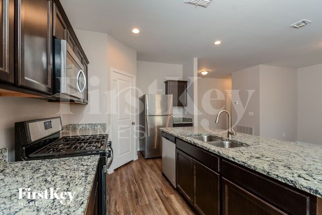 Building Photo - 228 N 199th Ln