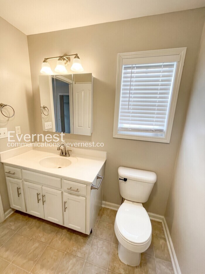 Building Photo - 3800 N Cindy Jo Dr