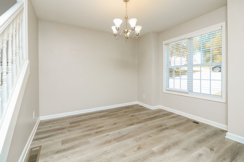 Building Photo - 9490 Pebble Creek Ct
