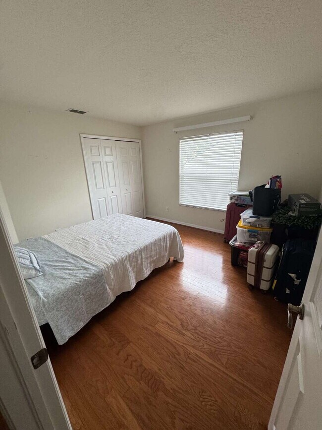 Building Photo - 1890 Briland St