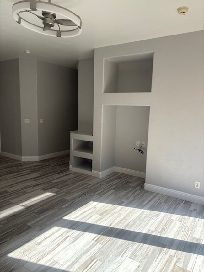 Building Photo - one story house with 3 bedrooms