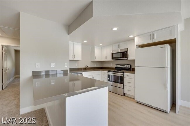 Building Photo - 8804 River Pines Ct