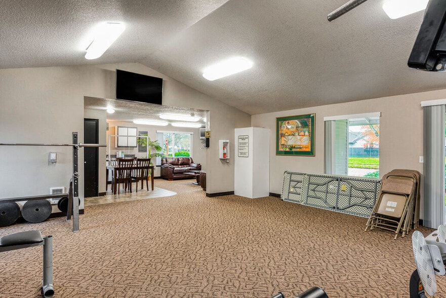 Building Photo - Parkmeadow Apartments