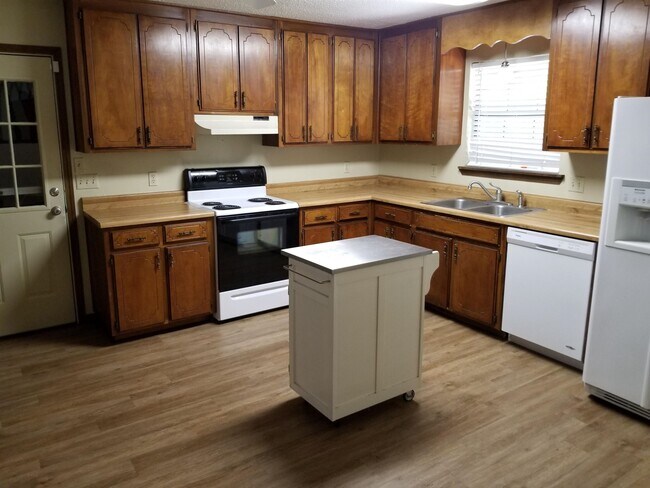 Building Photo - 754 Silver Maple Dr
