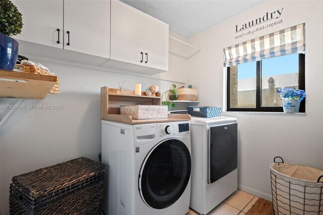 Building Photo - 410 Sailboat Cir