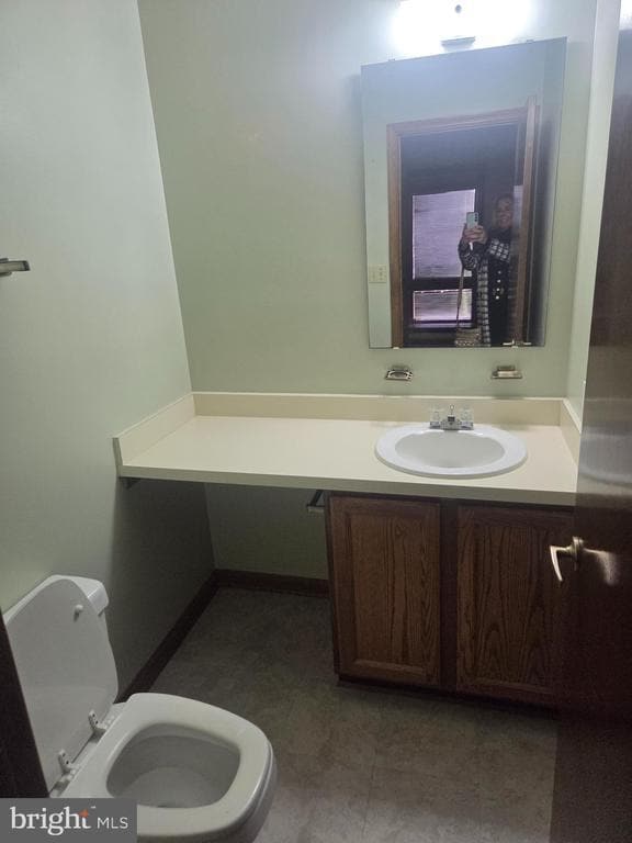 Building Photo - 23239 Rosewood Ct