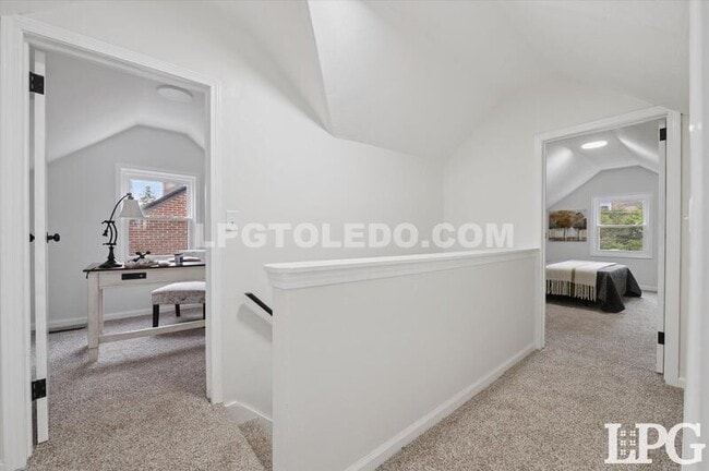 Building Photo - 2736 Northwood Ave