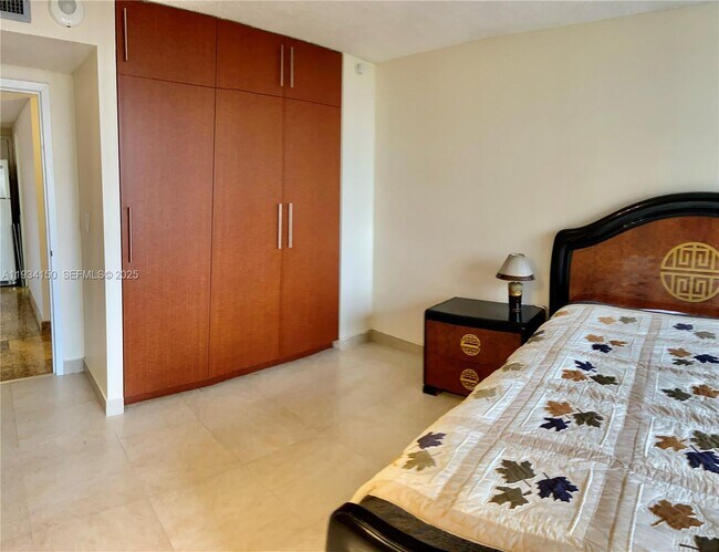 Building Photo - 230 174th St