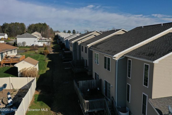 Building Photo - 404 S Keyser Ave