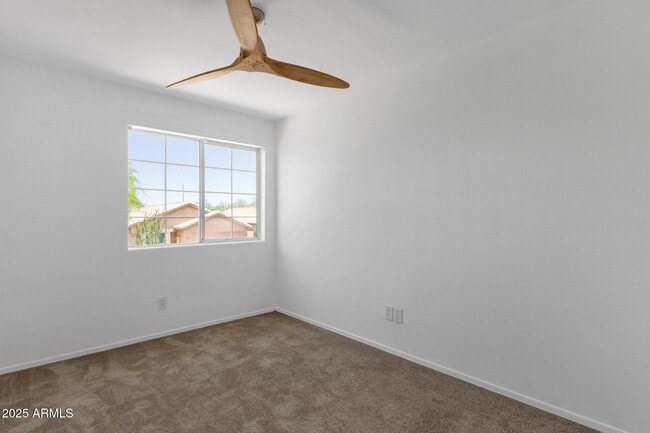 Building Photo - 4245 E Creosote Dr