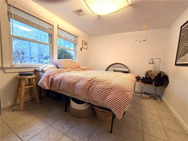 Building Photo - 78 Nautilus St