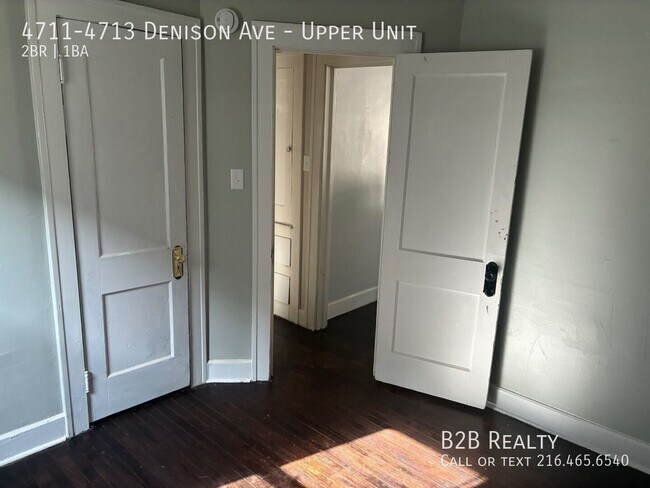 Building Photo - 4711-4713 Denison Ave-Upper Unit