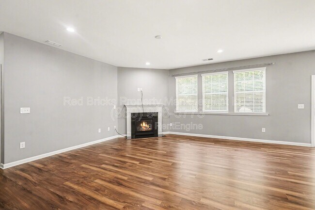 Building Photo - 14419 Rhodes Hall Dr