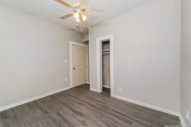 Building Photo - 614 Delgado St