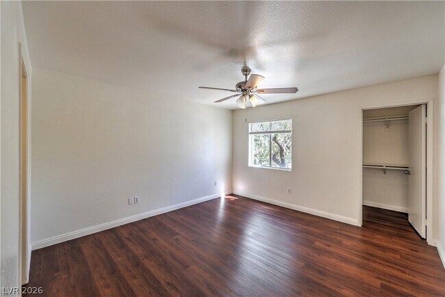 Building Photo - 7885 W Flamingo Rd
