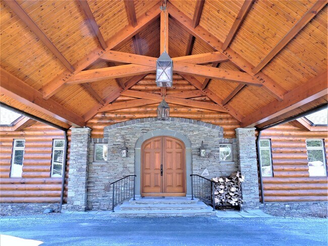 Building Photo - 438 Doodletown Rd