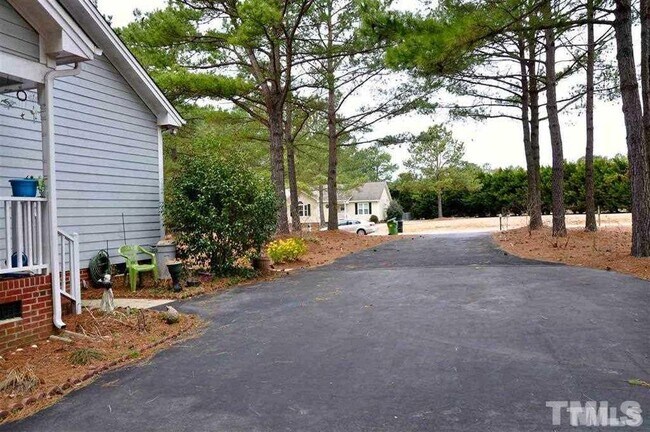 Building Photo - 4336 Rockside Hills Dr