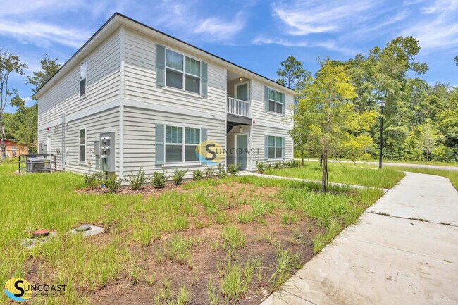 Building Photo - 6499 Breezy Oaks Wy