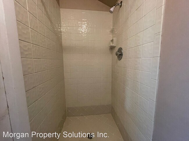 Building Photo - 3 br, 3 bath House - 3000 S. Semoran Blvd. #6