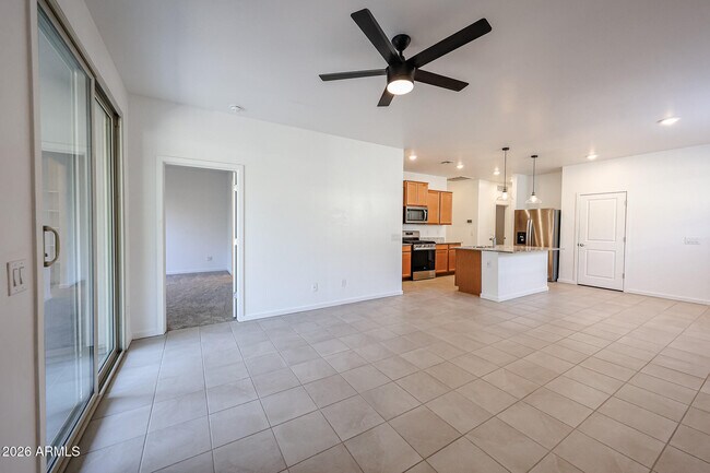 Building Photo - 14220 W Willow Ave
