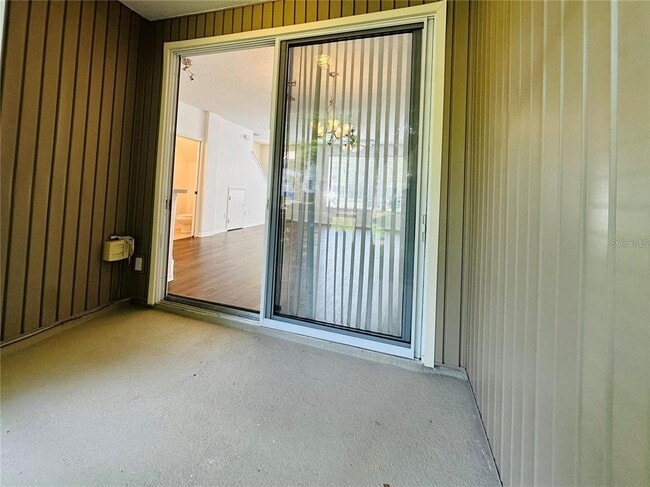 Building Photo - 207 Golden Pond Ct