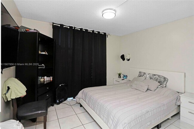 Building Photo - 2075 SW 122nd Ave