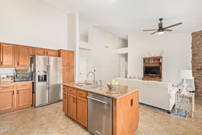 Building Photo - 9716 E Janice Way