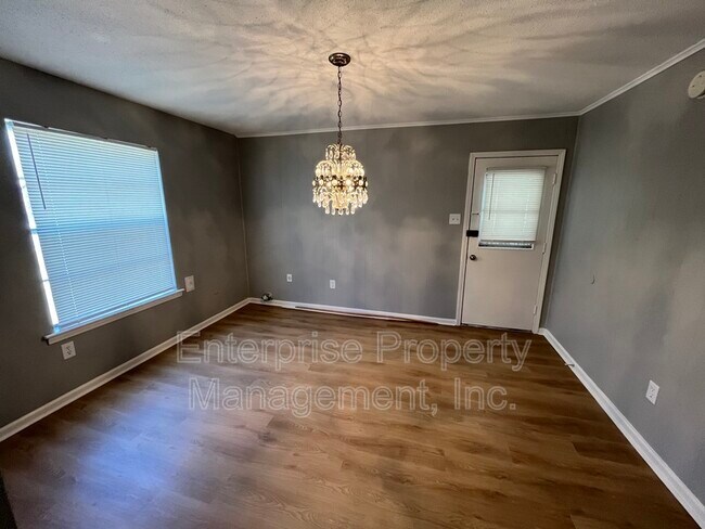 Building Photo - 2452 Chattering Ln