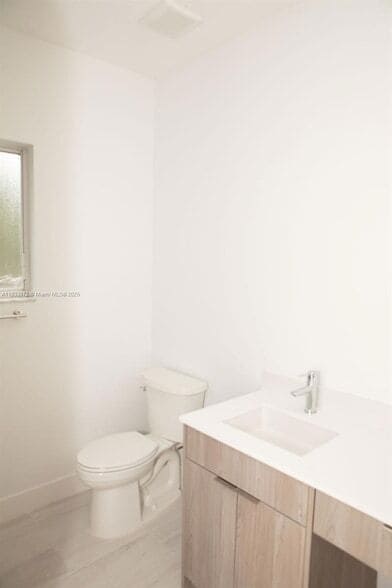 Building Photo - 273 SE 32nd Ave