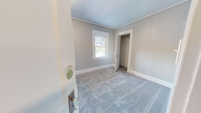 Building Photo - Old Brooklyn - 3 Bedroom Single Family Home