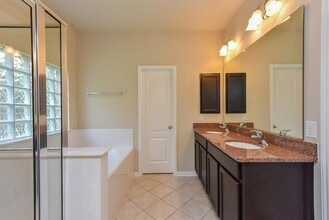 Building Photo - 18 Wood Drake Place