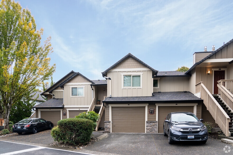 Exterior 02 - Nobl Park Apartments