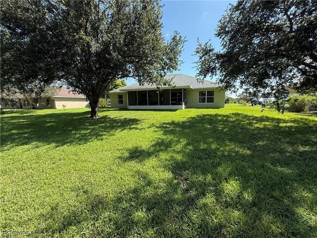 Building Photo - 235 David Ave