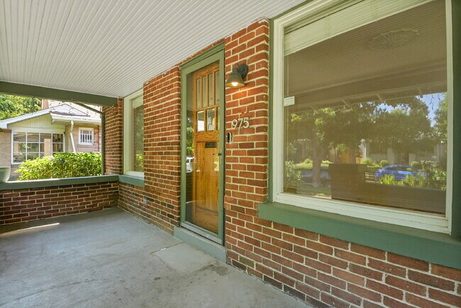 Building Photo - $4,300- 4 Bed, 3 Bath Home in Denver with ...