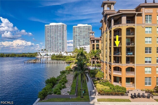 Building Photo - 2825 Palm Beach Blvd