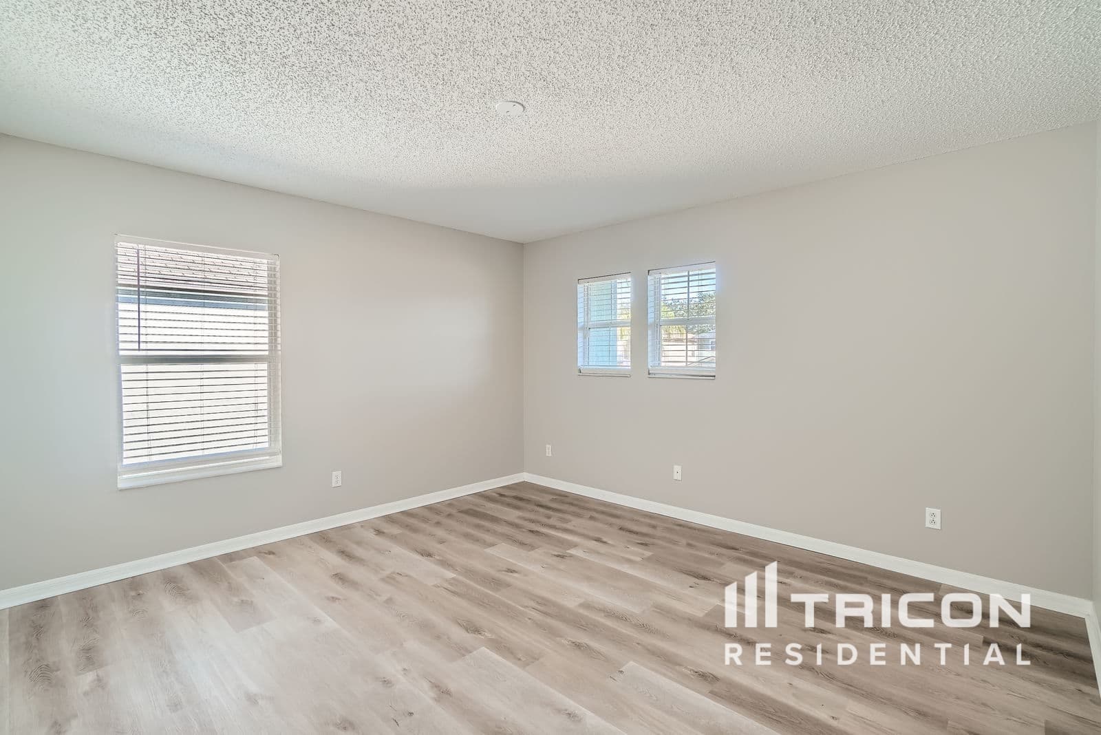 Building Photo - 1435 Blue Horizon Dr