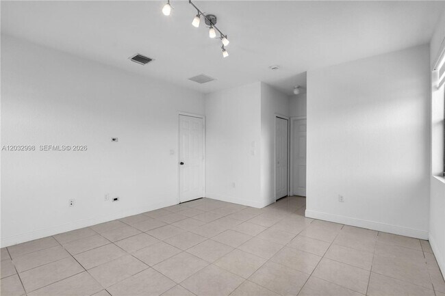 Building Photo - 9925 NW 10th St