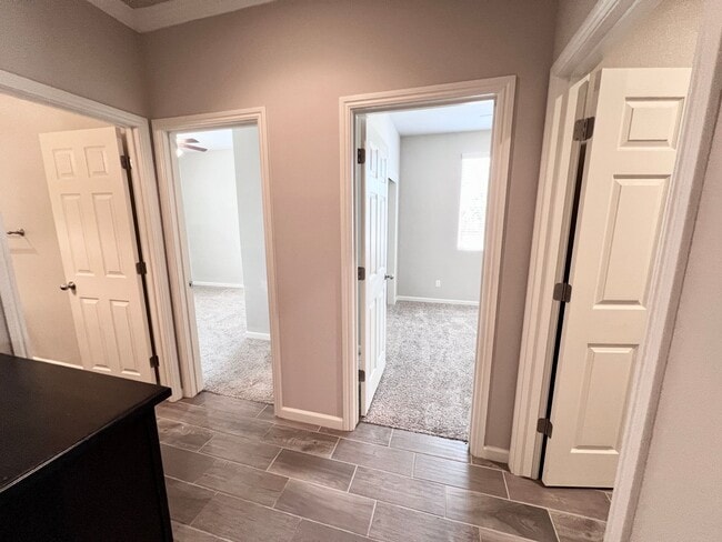 Building Photo - $2,400 Ashlan & Leonard, 3 Bedroom Home - ...