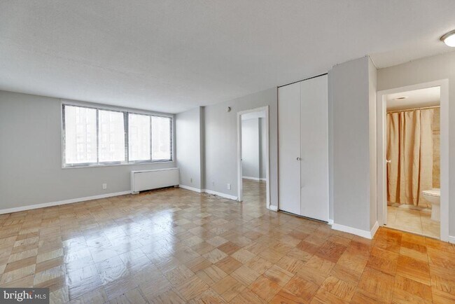 Building Photo - 2201 L St NW