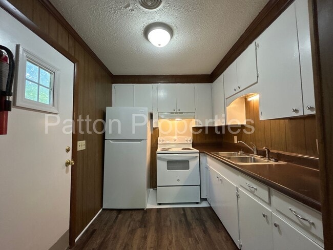 Building Photo - 3903 Bright Ave