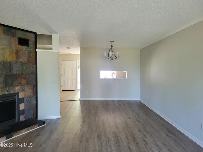 Building Photo - 138 Mallard Cove