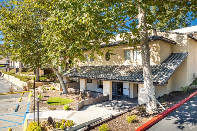 Building Photo - Charter Oaks Apartments