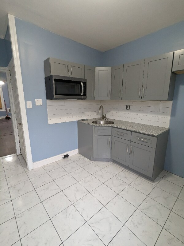 Building Photo - 4225 Romain St