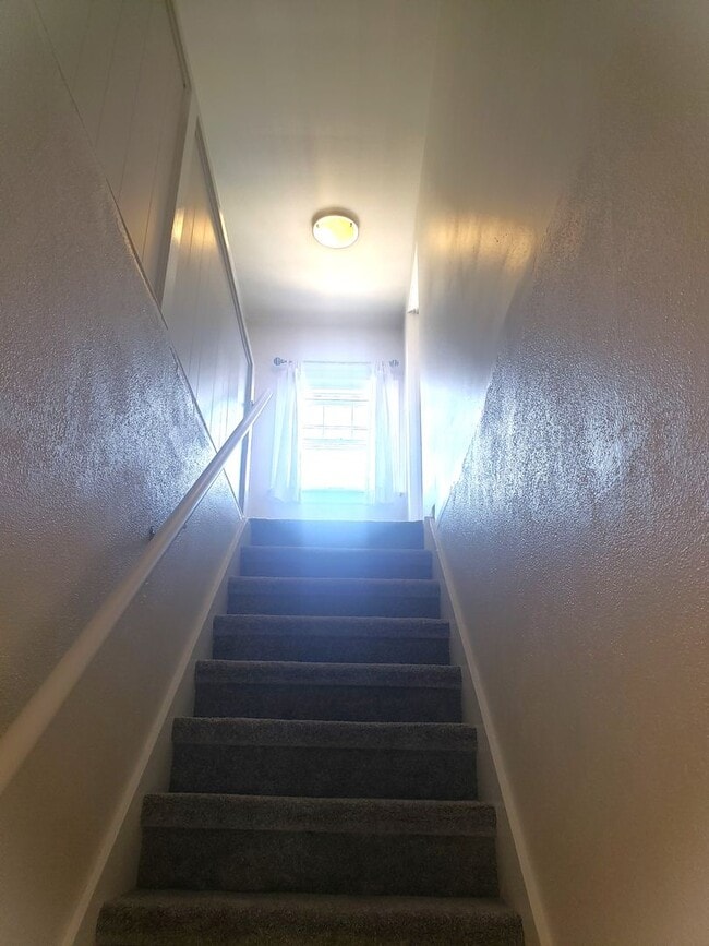 Building Photo - Charming Irvington Home with 3 Levels of L...