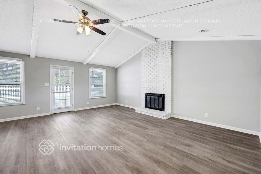 Building Photo - 112 Lake Terrace Cir
