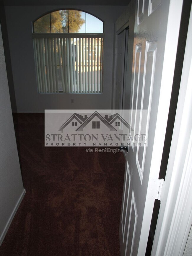 Building Photo - 15007 W Evening Star Trail