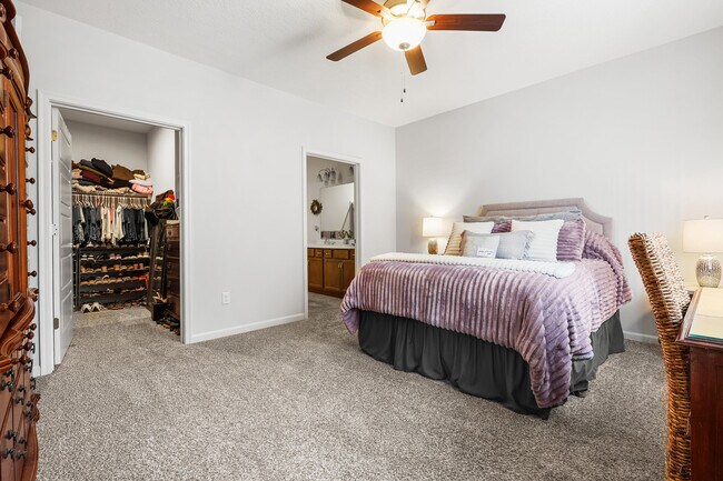 Building Photo - 624 Morven Park Dr