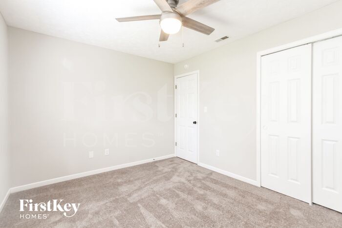 Building Photo - 6943 Bosk Ct