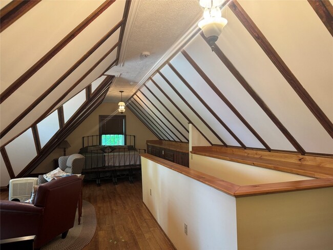 Building Photo - 25 Carters Beach Rd
